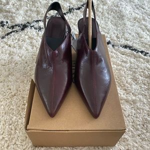 Mango wine colored kitten heel size 39.
